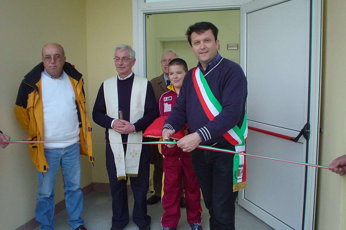 Inaugurazione nuovi spogliatoi a Gallo (con Garuti, Don Andrea e Ravolini)